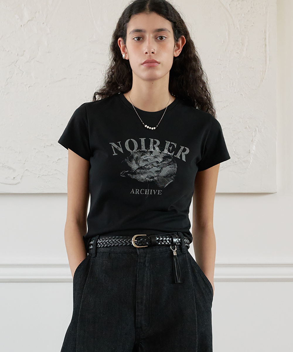 noirer for WOMEN노이어 포 우먼 [ 예약배송 3월 29일 ] 아카이브 프린트 크롭 티셔츠 (블랙)